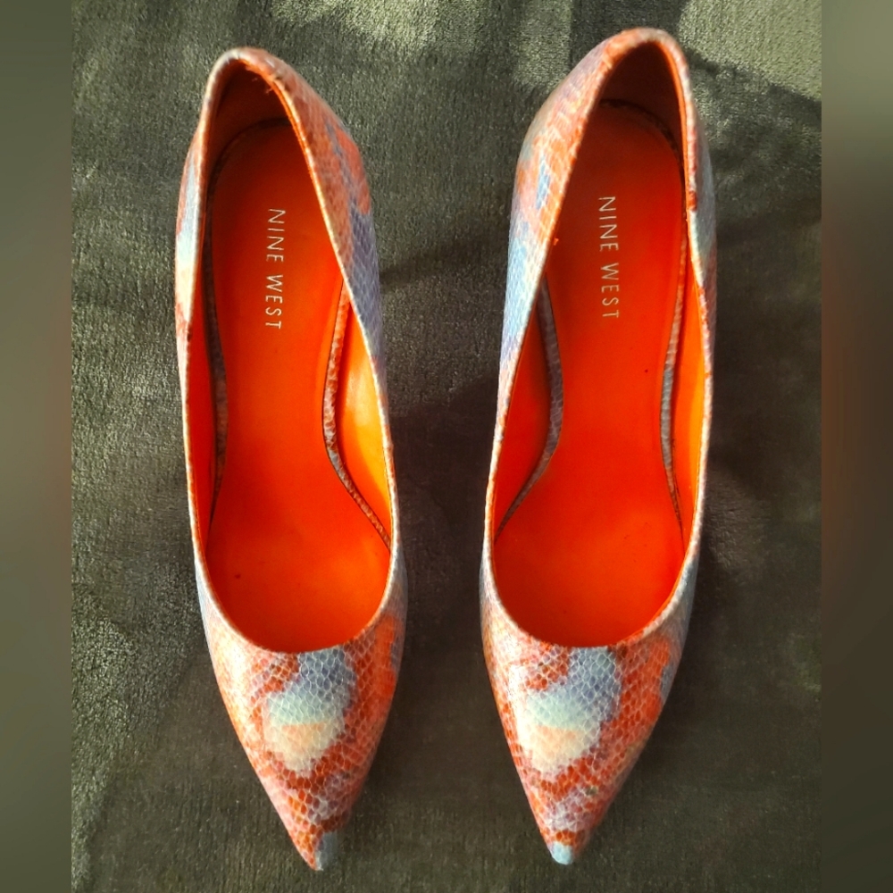 Nine West Flax multicolored pumps
